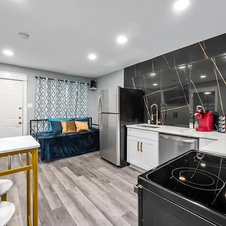 Warm Heights 2Br With Pool & Free Parking Apartment Houston Exterior photo