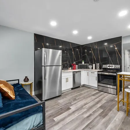 Warm Heights 2Br With Pool & Free Parking Apartment Houston Exterior photo