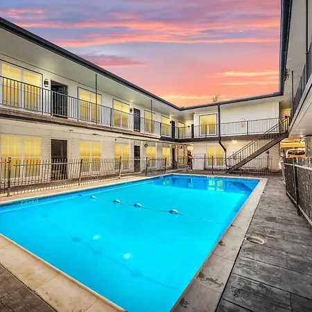 Warm Heights 2Br With Pool & Free Parking Apartment Houston Exterior photo